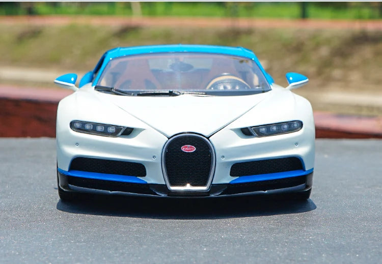 Zhengfeng 1/18 GTAUTOS Diecast Alloy Model Bugatti Chiron Gift and Collection Car