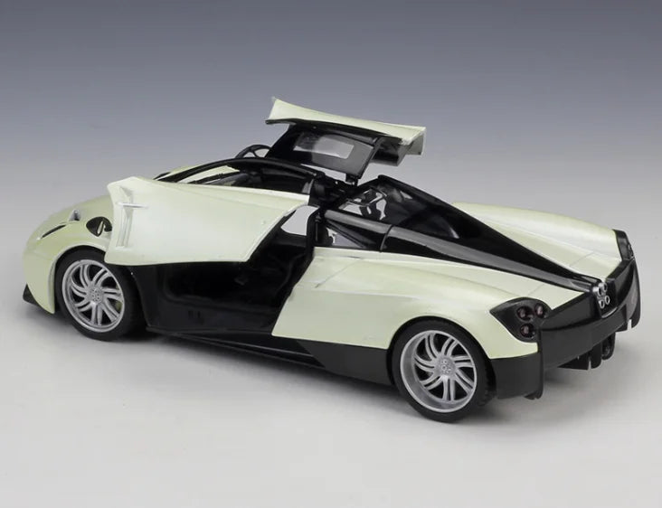 Welly 1:24 PAGANI HUAYRA Sports Car Simulation Alloy Car Model Toys and Gifts Diecast Toy Vehicles