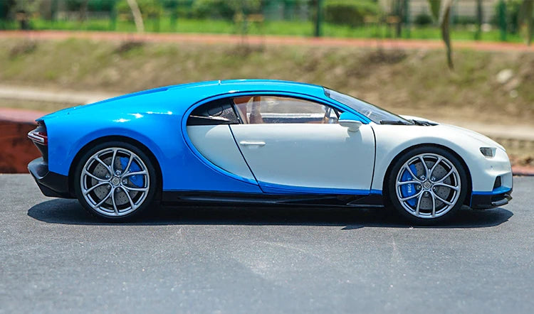 Zhengfeng 1/18 GTAUTOS Diecast Alloy Model Bugatti Chiron Gift and Collection Car