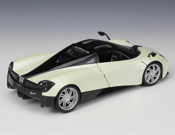 Welly 1:24 PAGANI HUAYRA Sports Car Simulation Alloy Car Model Toys and Gifts Diecast Toy Vehicles