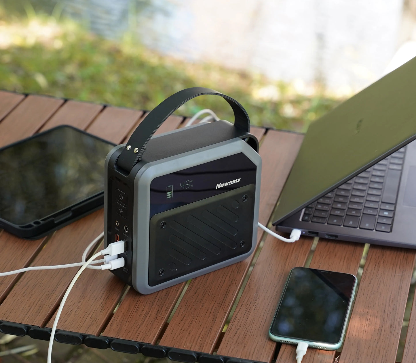 200W Power Bank US Stock Phone Power Supply Mobile Power Station