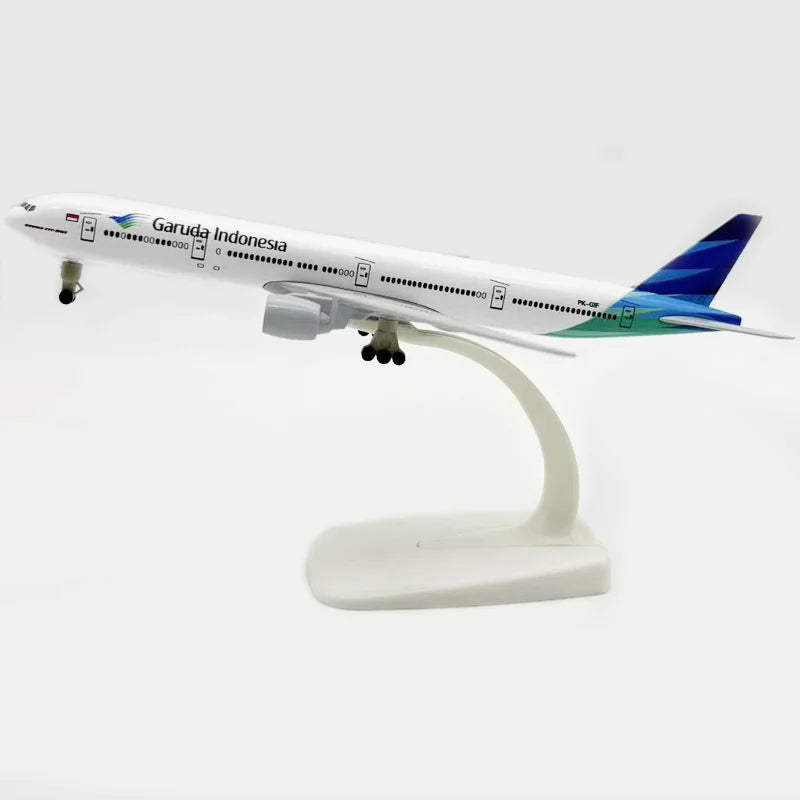 Hot Selling Alloy Toy Airplane Garuda Indonesia Boeing B777 20cm Die Cast Metal Airplane Model Toy for Collection