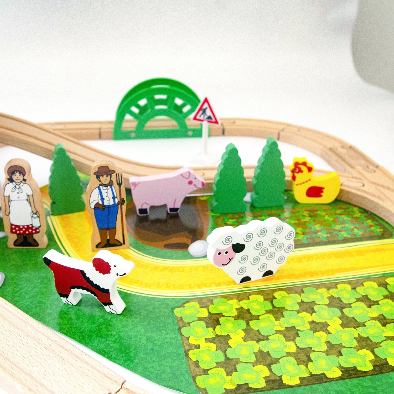 Farm Railway Wooden Train Track Set Kids' Slot Toy Train Set Toy for Kids with Wooden Toys Train