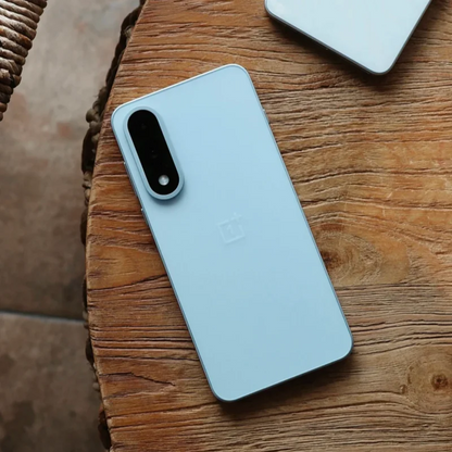 Oneplus Nord 5 Smartphone 5g Snapdragon 8S Gen 3 6.83”Amoled Display 144 Hz 5200Mah 80W Supervooc Charging 50Mp Dual Cameras