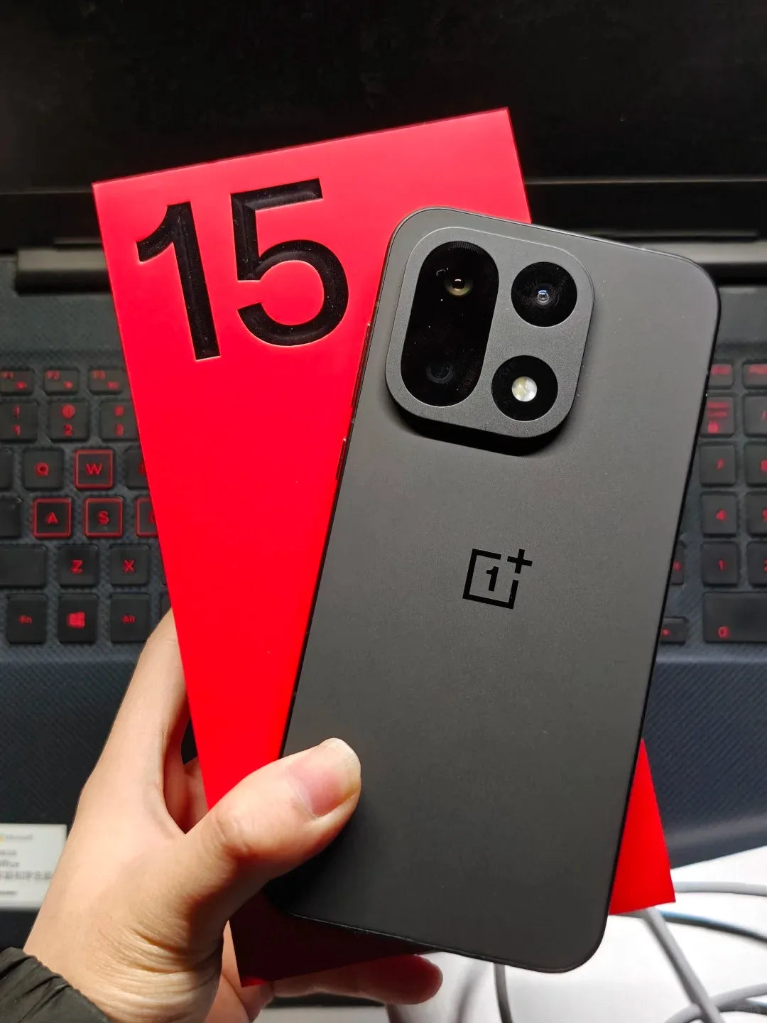 OnePlus 15 5G Smartphone Snapdragon 8 Gen 5 6.78” AMOLED 165Hz 7300mAh 120W 50MP Cámaras Triple