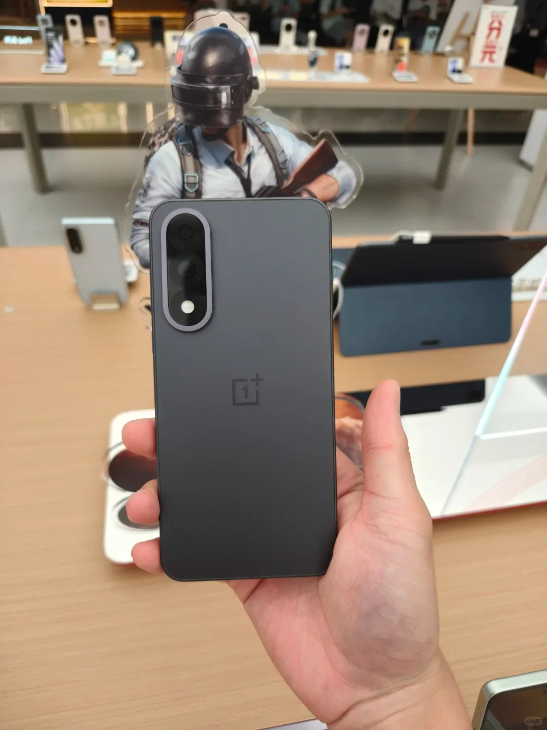 Oneplus Nord 5 Smartphone 5g Snapdragon 8S Gen 3 6.83”Amoled Display 144 Hz 5200Mah 80W Supervooc Charging 50Mp Dual Cameras