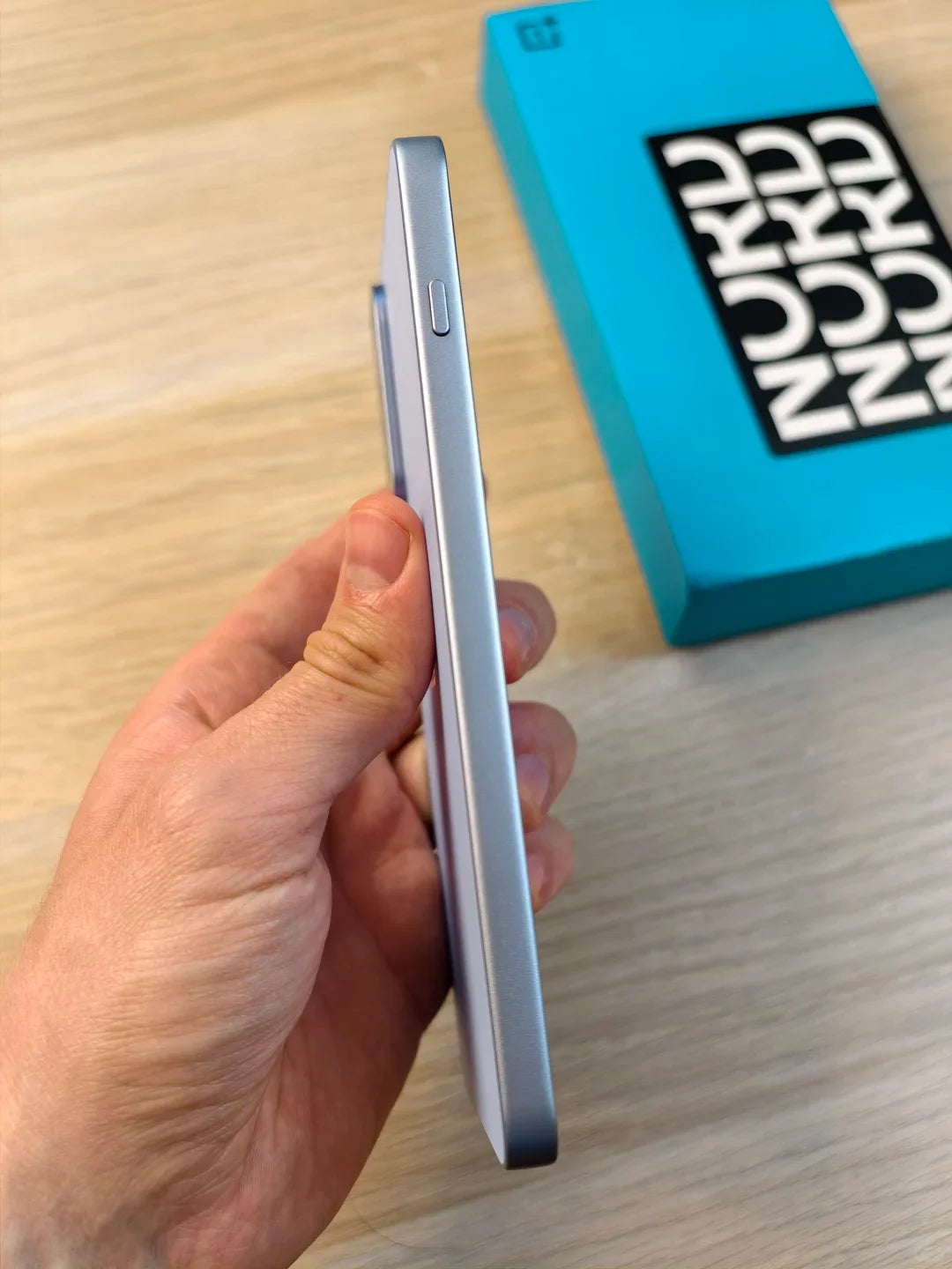 Oneplus Nord 5 Smartphone 5g Snapdragon 8S Gen 3 6.83”Amoled Display 144 Hz 5200Mah 80W Supervooc Charging 50Mp Dual Cameras