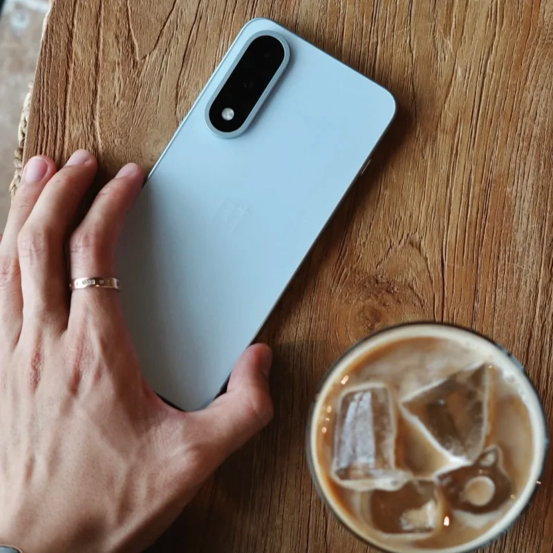 Oneplus Nord 5 Smartphone 5g Snapdragon 8S Gen 3 6.83”Amoled Display 144 Hz 5200Mah 80W Supervooc Charging 50Mp Dual Cameras