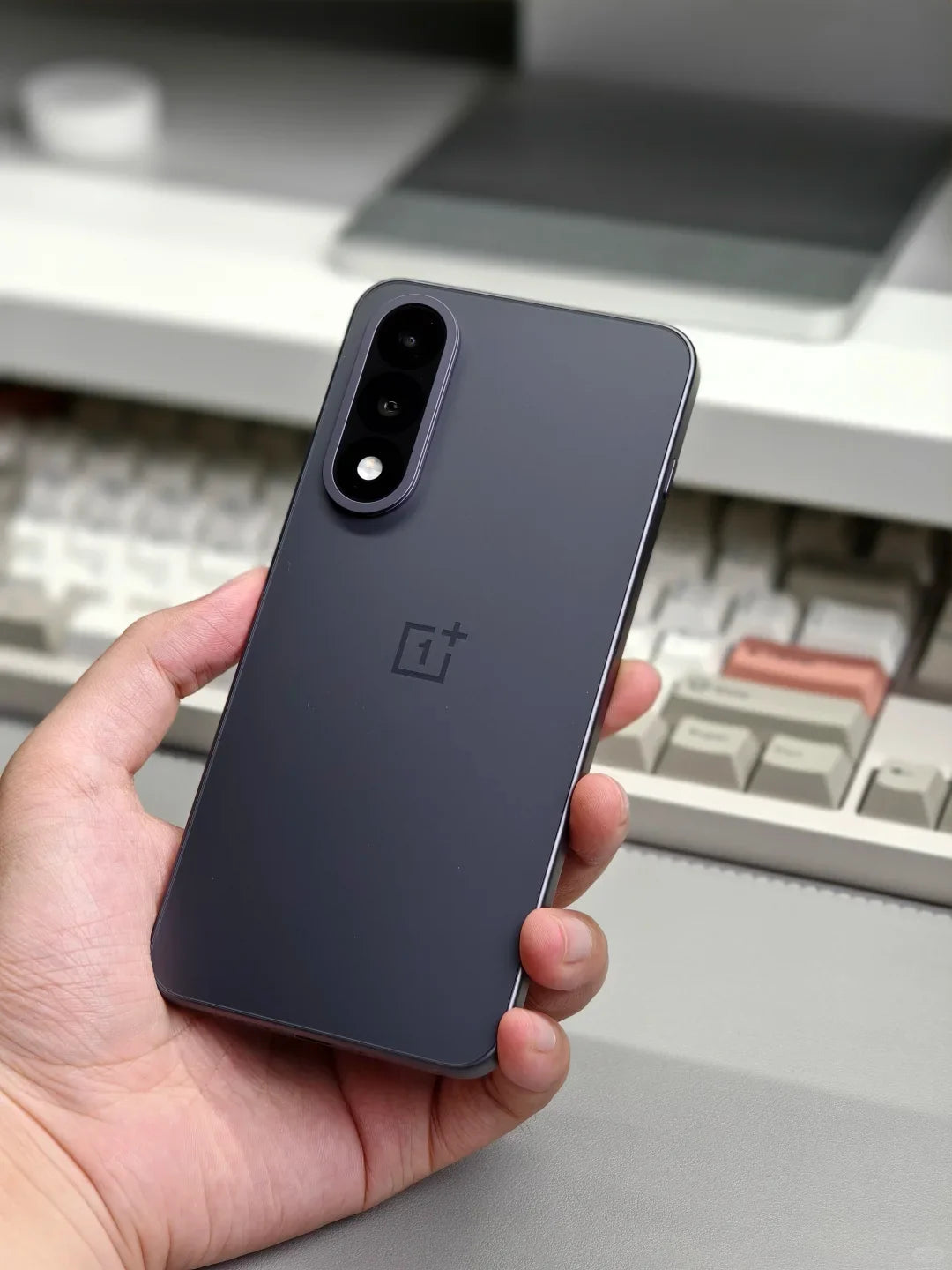 Oneplus Nord 5 Smartphone 5g Snapdragon 8S Gen 3 6.83”Amoled Display 144 Hz 5200Mah 80W Supervooc Charging 50Mp Dual Cameras