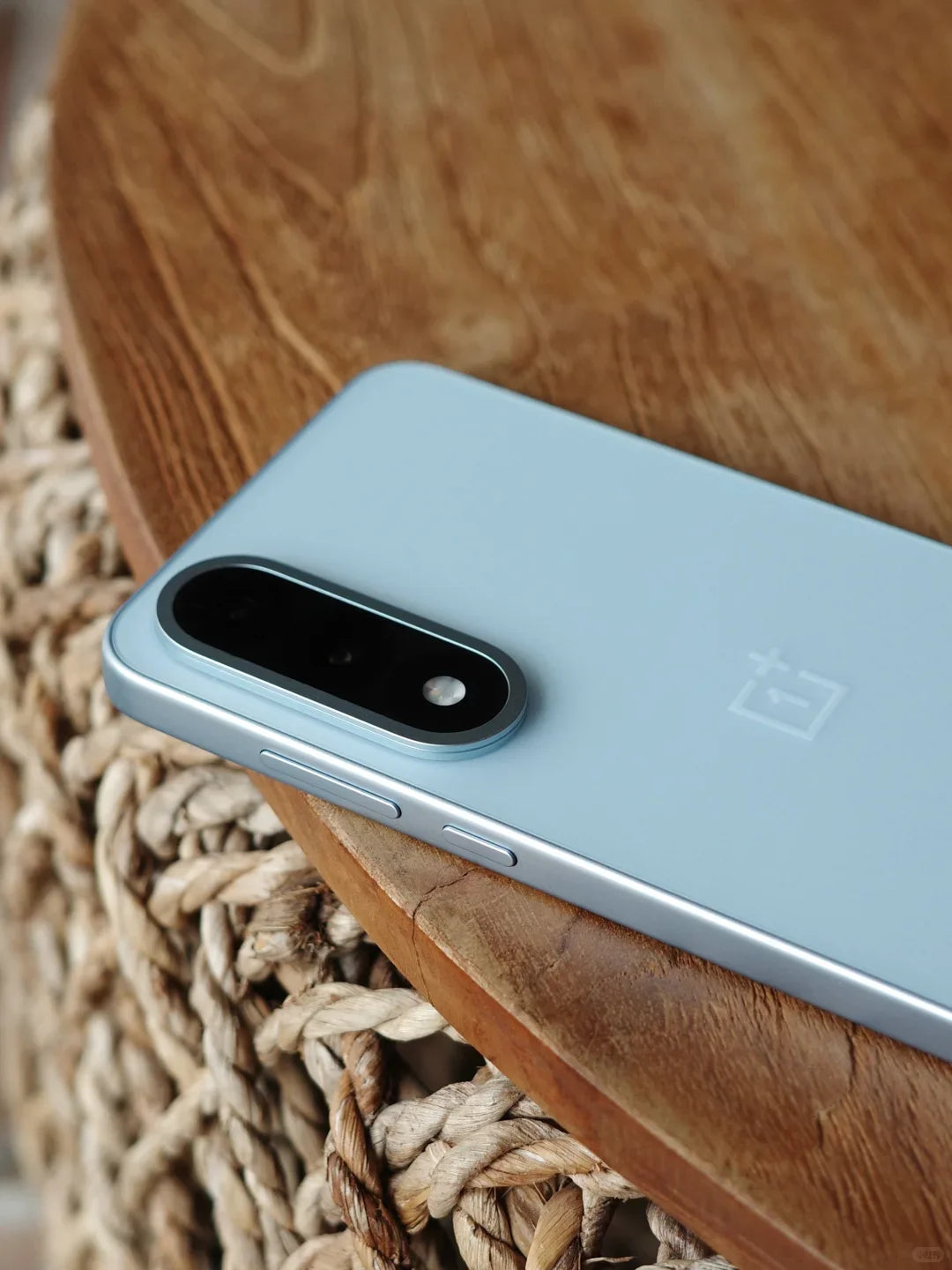 Oneplus Nord 5 Smartphone 5g Snapdragon 8S Gen 3 6.83”Amoled Display 144 Hz 5200Mah 80W Supervooc Charging 50Mp Dual Cameras