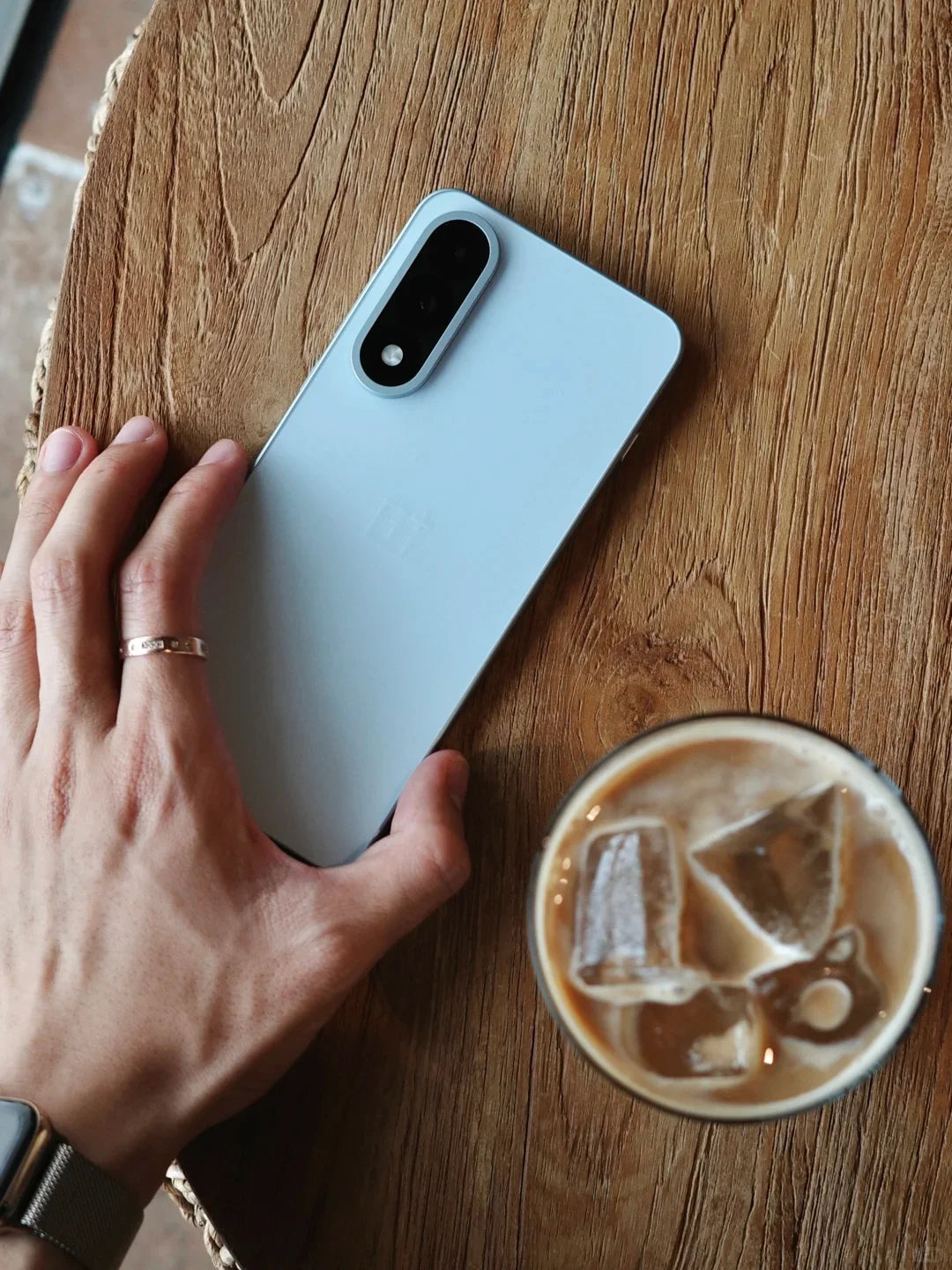 Oneplus Nord 5 Smartphone 5g Snapdragon 8S Gen 3 6.83”Amoled Display 144 Hz 5200Mah 80W Supervooc Charging 50Mp Dual Cameras