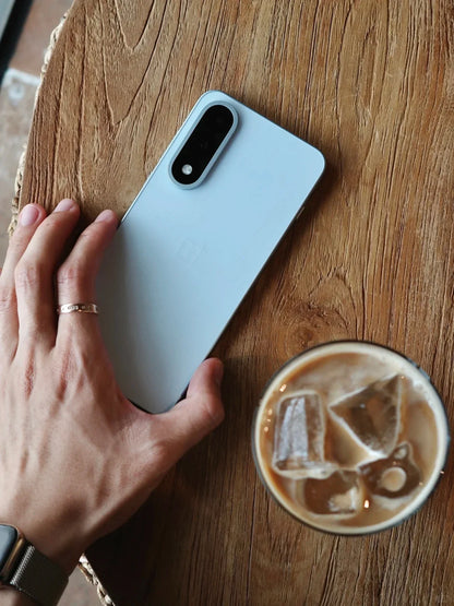 Oneplus Nord 5 Smartphone 5g Snapdragon 8S Gen 3 6.83”Amoled Display 144 Hz 5200Mah 80W Supervooc Charging 50Mp Dual Cameras